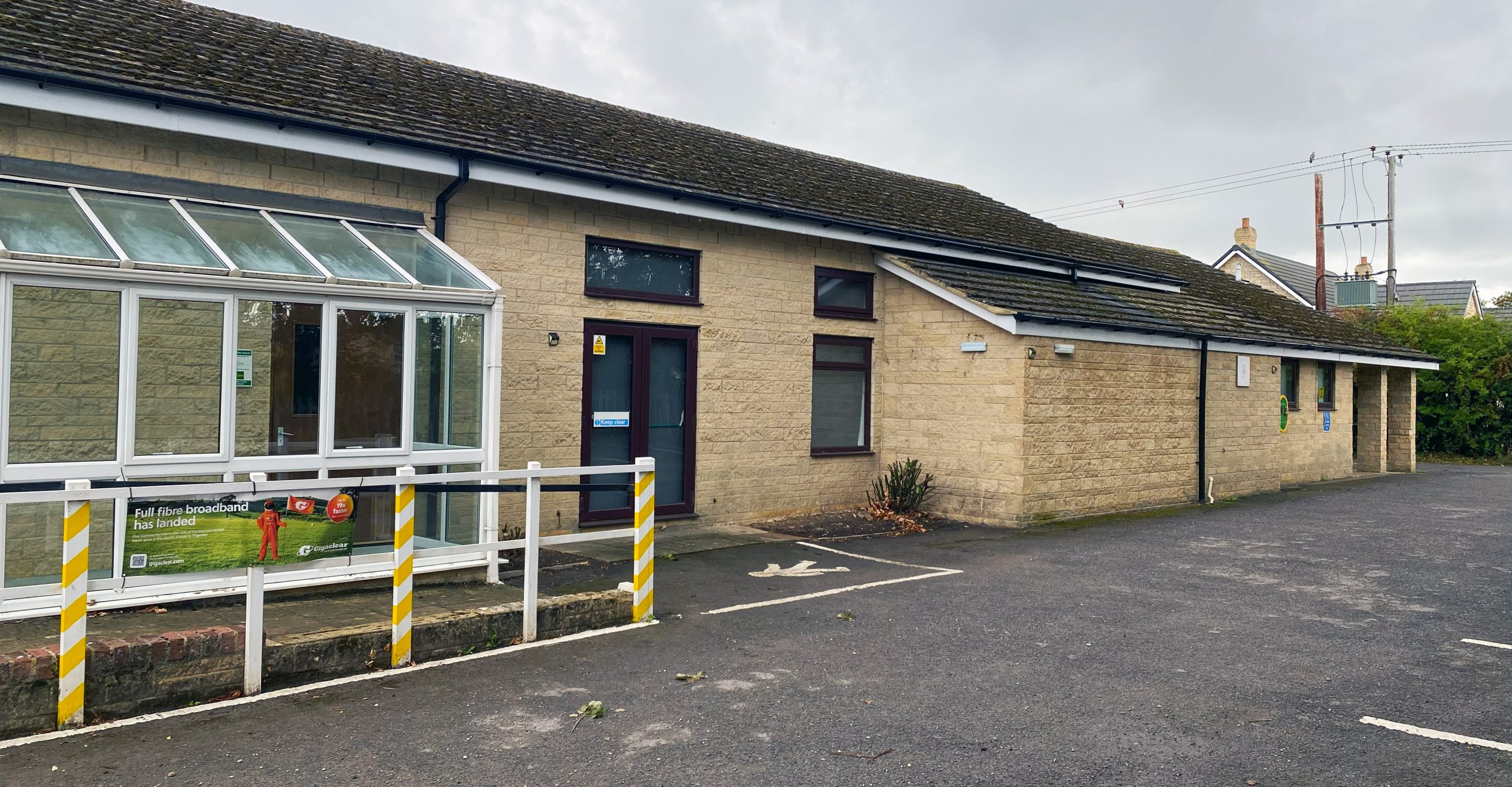 outside hall tidy